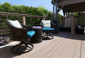 Outdoor deck